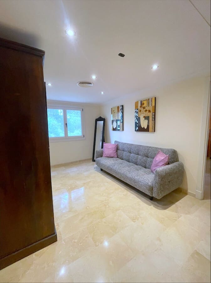 3 quarto Moradia para arrendar em Costa de la Calma com piscina - 5 500 € (Ref: 9755229)