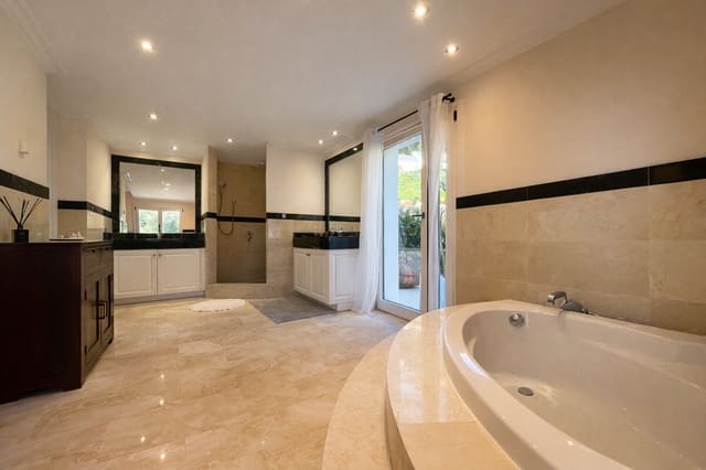 3 soverom Villa til leie i Costa de la Calma, Calvià med svømmebasseng - € 5 500 (Ref: 9755229)