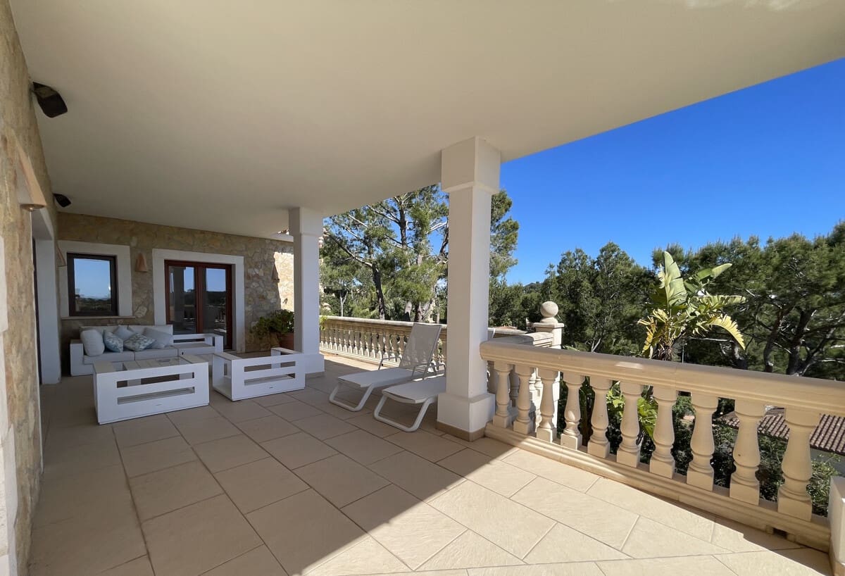 3 quarto Moradia para arrendar em Costa de la Calma com piscina - 5 500 € (Ref: 9755229)