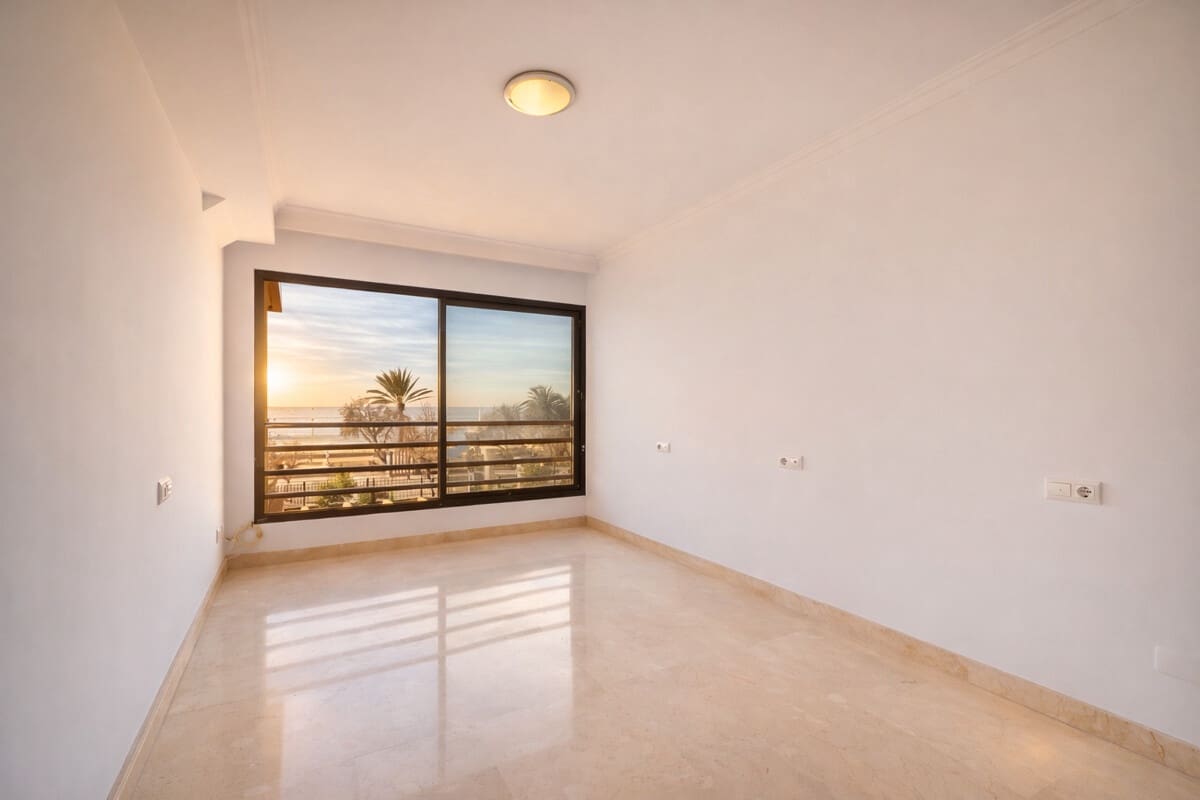 Piso de 2 habitaciones en Coll d'en Rabassa en alquiler con garaje - 3.500 € (Ref: 9760991)