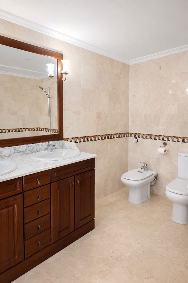 Piso de 2 habitaciones en Coll d'en Rabassa en alquiler con garaje - 3.500 € (Ref: 9760991)