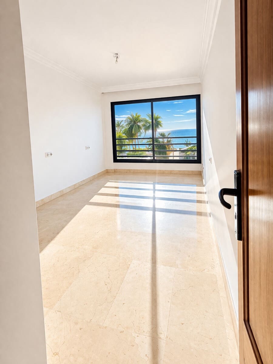 Piso de 2 habitaciones en Coll d'en Rabassa en alquiler con garaje - 3.500 € (Ref: 9760991)