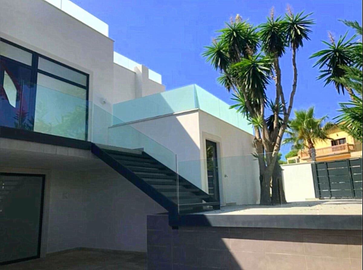 4 soverom Villa til leie i Santa Ponsa med svømmebasseng - € 10 000 (Ref: 9786773)