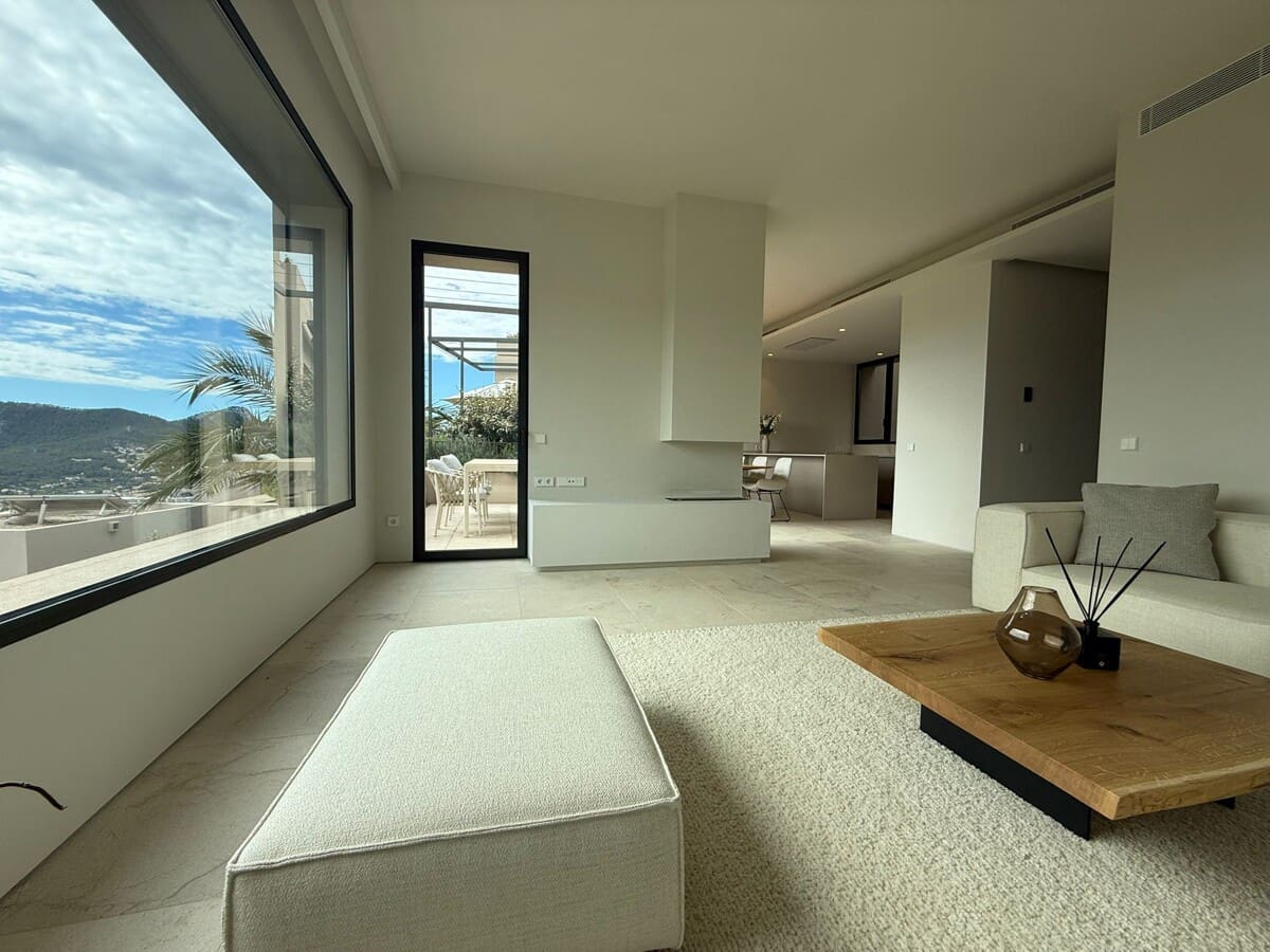 3 bedroom Villa for sale in Puerto de Andratx with pool garage - € 2,950,000 (Ref: 9801003)