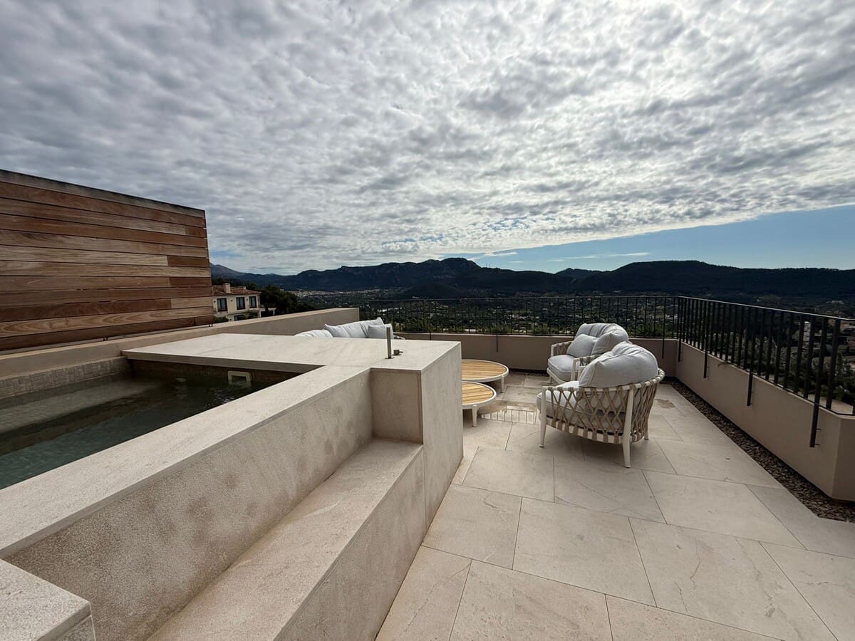 3 bedroom Villa for sale in Puerto de Andratx with pool garage - € 2,950,000 (Ref: 9801003)