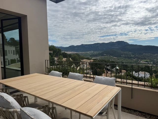 3 bedroom Villa for sale in Puerto de Andratx, Andratx with pool garage - € 2,950,000 (Ref: 9801003)