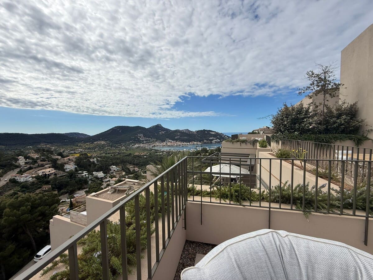 3 bedroom Villa for sale in Puerto de Andratx with pool garage - € 2,950,000 (Ref: 9801003)