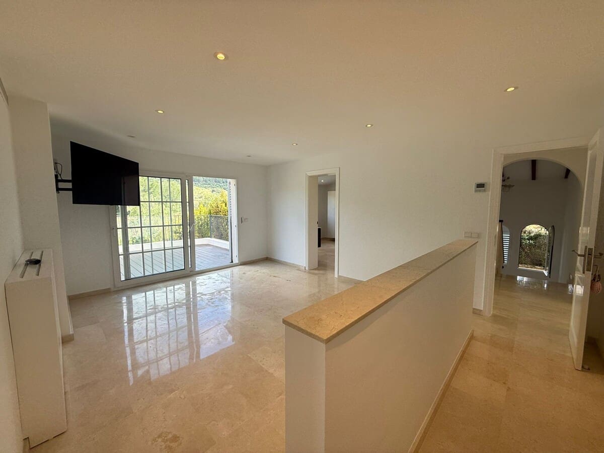 4 quarto Moradia para venda em Es Capdella com piscina - 2 395 000 € (Ref: 9821622)