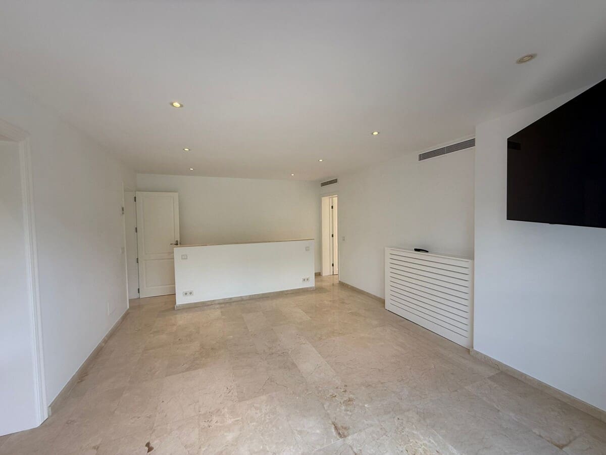 4 quarto Moradia para venda em Es Capdella com piscina - 2 395 000 € (Ref: 9821622)
