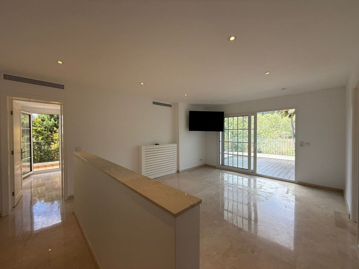 4 quarto Moradia para venda em Es Capdella com piscina - 2 395 000 € (Ref: 9821622)