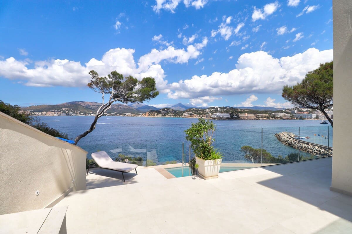 3 slaapkamer Villa te koop in Santa Ponsa met zwembad garage - € 7.750.000 (Ref: 9833050)