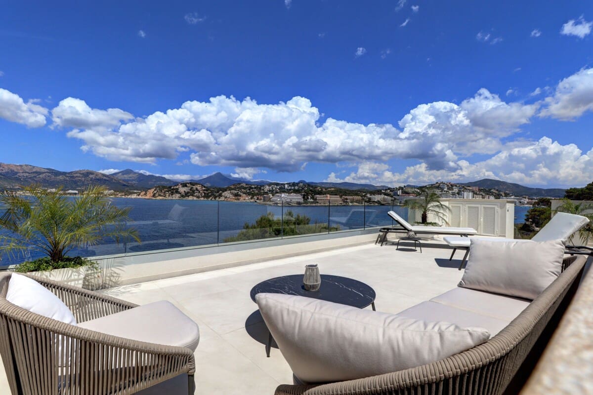 3 slaapkamer Villa te koop in Santa Ponsa met zwembad garage - € 7.750.000 (Ref: 9833050)