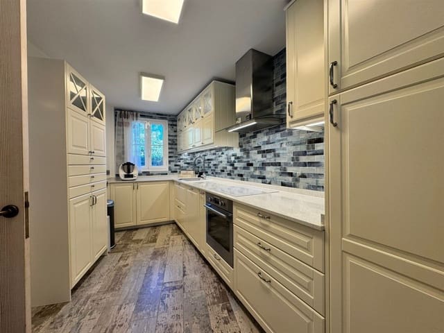 3 soverom Villa til salgs i Santa Ponsa, Calvià med svømmebasseng garasje - € 930 000 (Ref: 9844585)