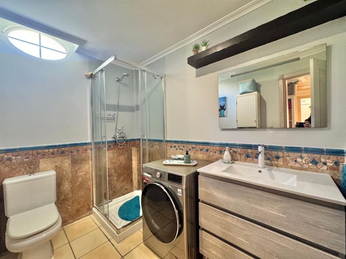 3 bedroom Villa for sale in Santa Ponsa with pool garage - € 930,000 (Ref: 9844585)