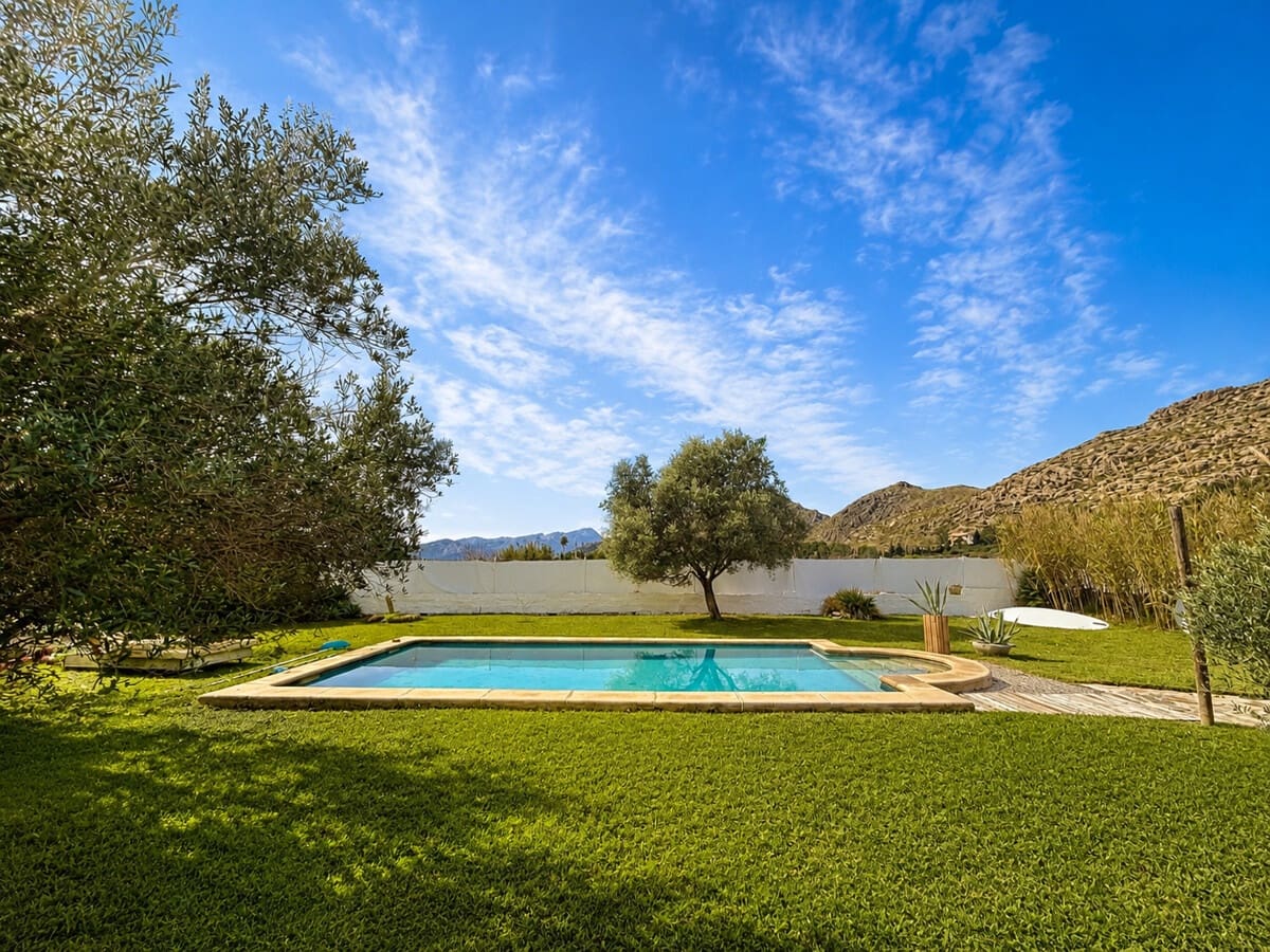 4 soveværelse Finca/Landehus til salg i Pollensa / Pollenca med swimmingpool garage - € 1.275.000 (Ref: 9863698)
