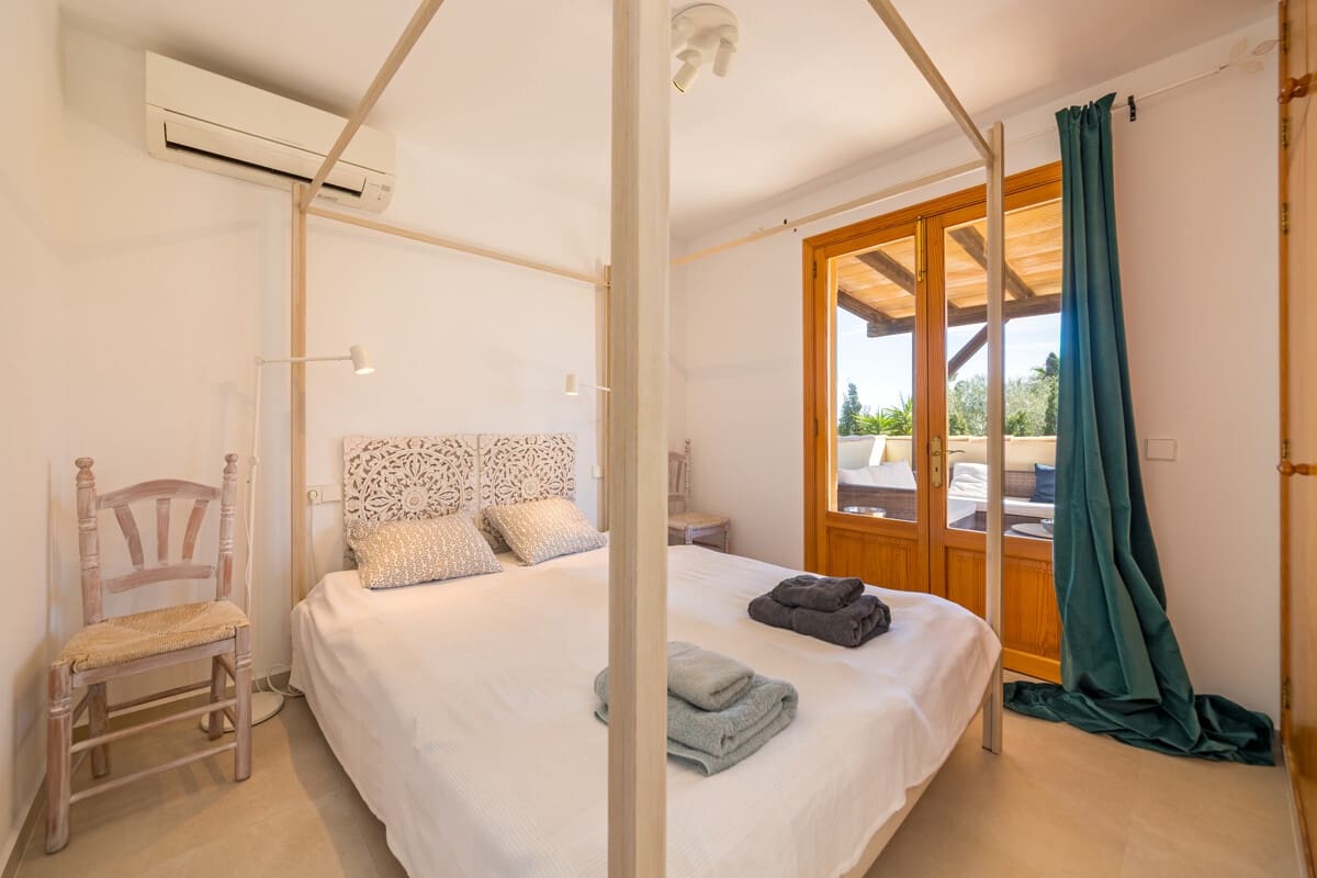 2 bedroom Villa for sale in Sa Rapita / La Rapita with pool garage - € 730,000 (Ref: 9921554)
