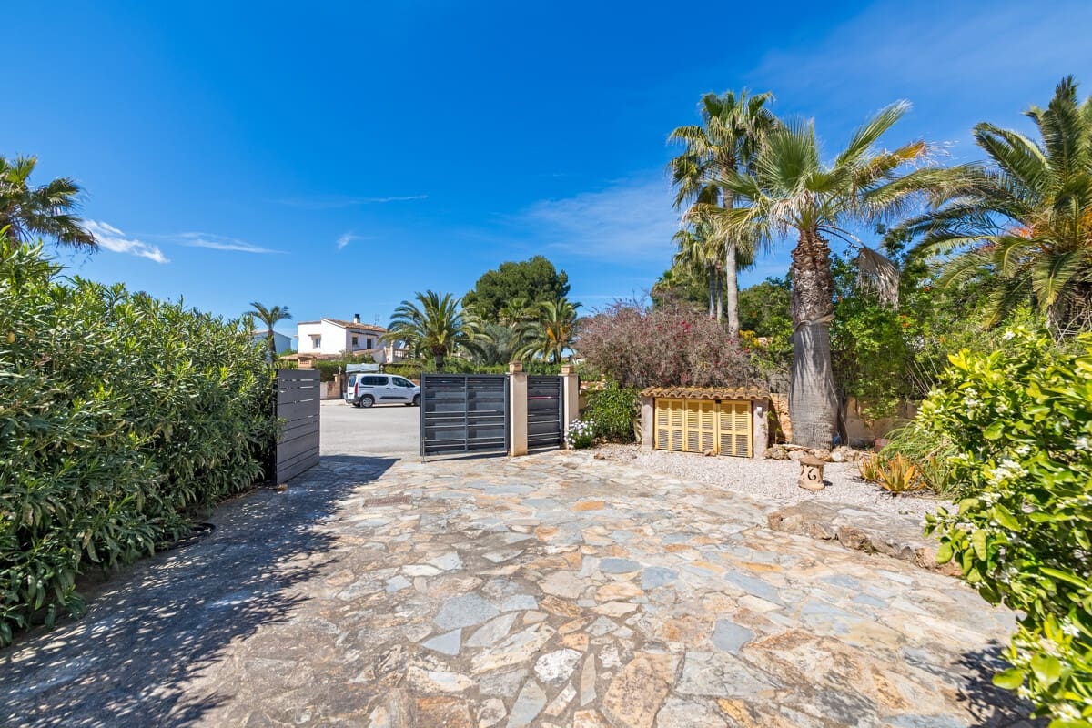 2 bedroom Villa for sale in Sa Rapita / La Rapita with pool garage - € 730,000 (Ref: 9921554)
