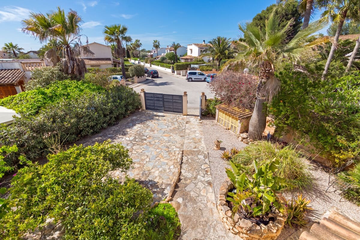 2 bedroom Villa for sale in Sa Rapita / La Rapita with pool garage - € 730,000 (Ref: 9921554)
