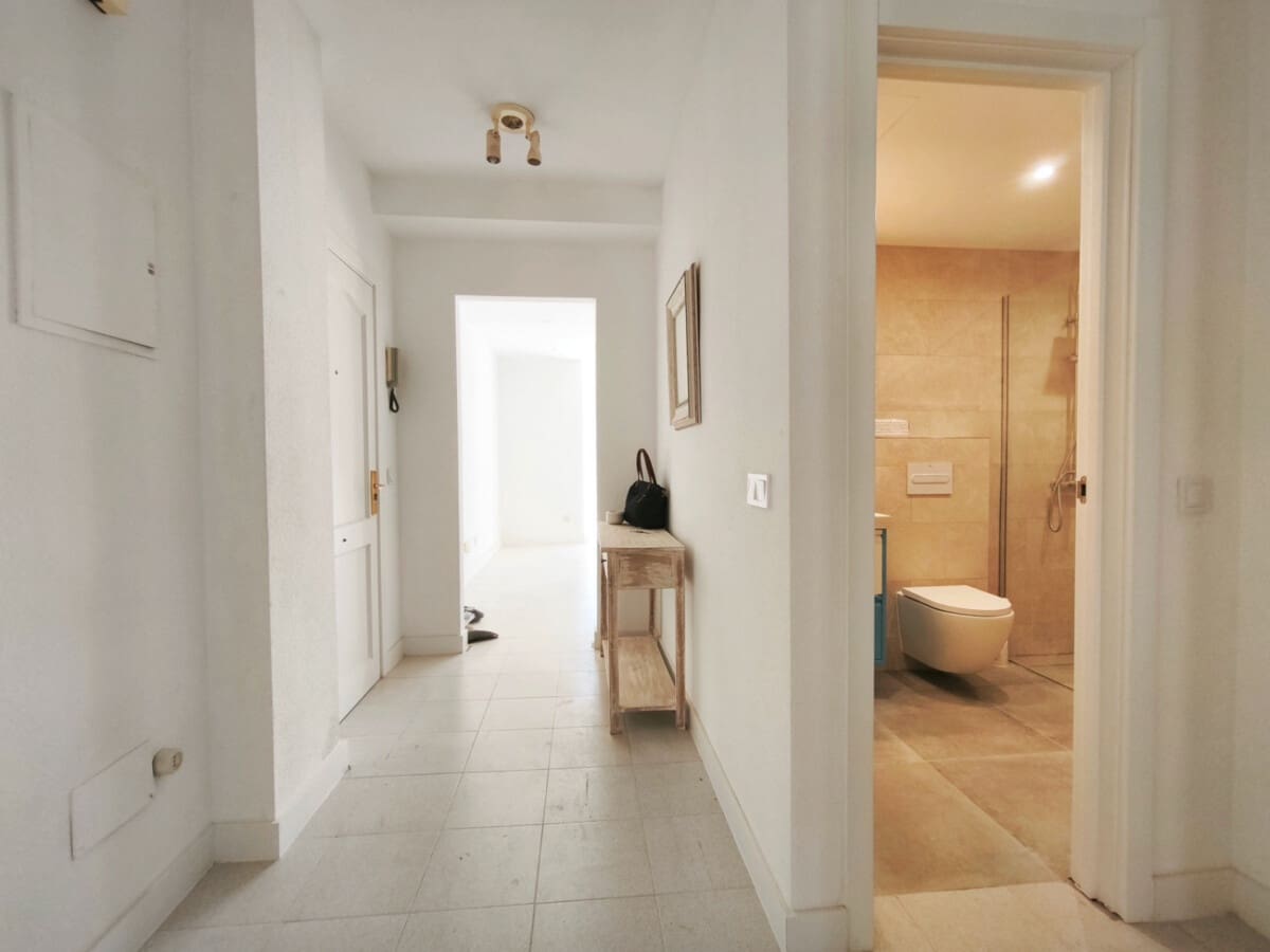 2 bedroom Flat for sale in Puerto de Andratx with garage - € 495,000 (Ref: 9926501)