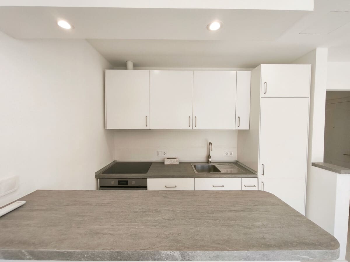 2 bedroom Flat for sale in Puerto de Andratx with garage - € 495,000 (Ref: 9926501)