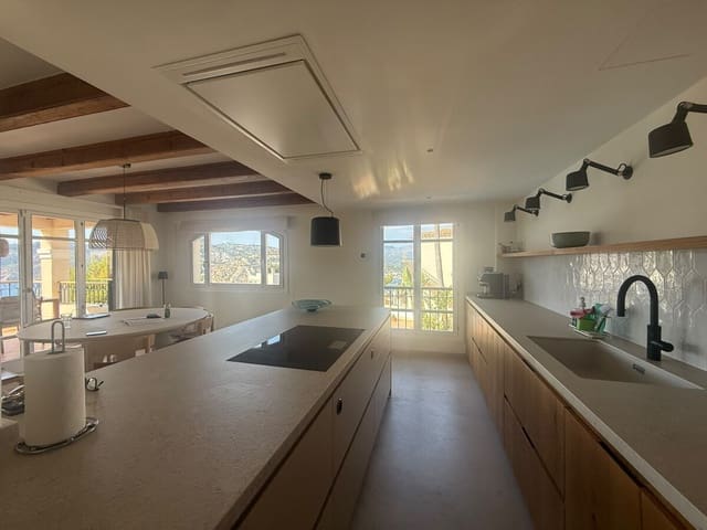 3 soveværelse Lejlighed til salg i Puerto de Andratx, Andratx med swimmingpool - € 2.950.000 (Ref: 9943178)