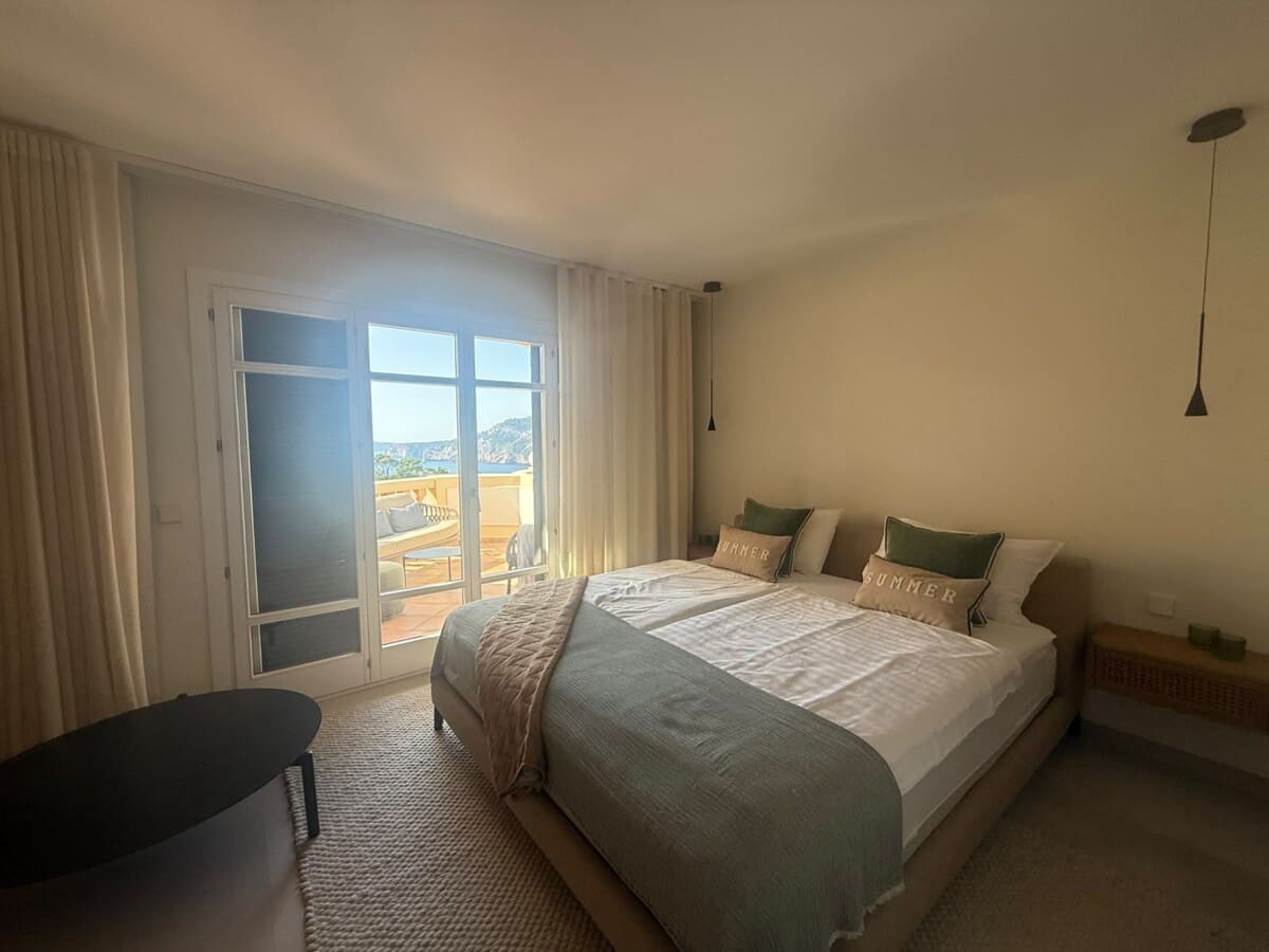 3 soveværelse Lejlighed til salg i Puerto de Andratx med swimmingpool - € 2.950.000 (Ref: 9943178)