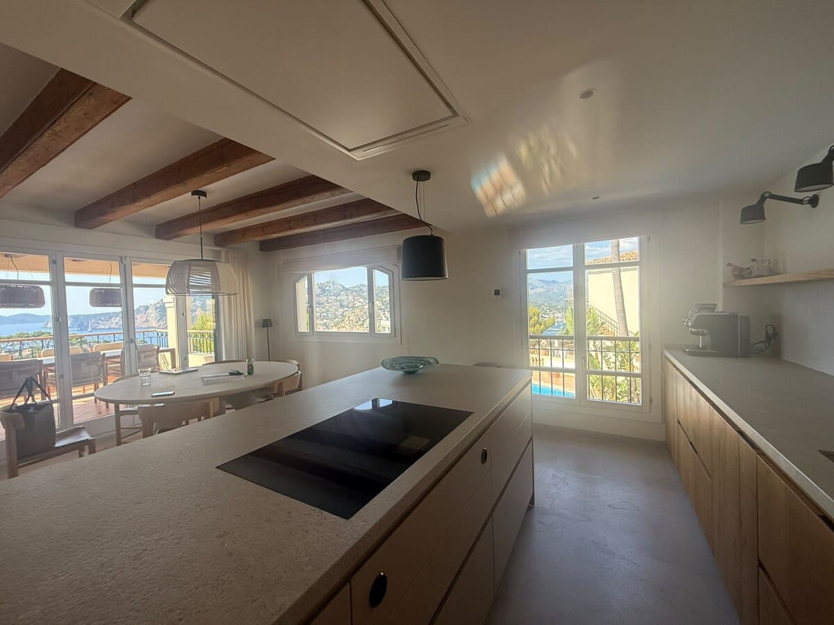 3 soveværelse Lejlighed til salg i Puerto de Andratx med swimmingpool - € 2.950.000 (Ref: 9943178)