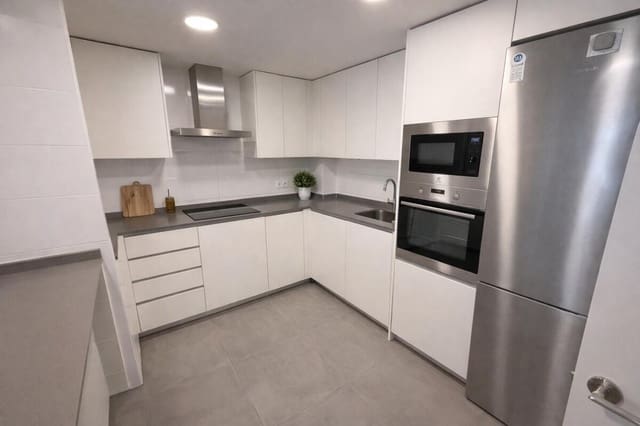 4 chambre Appartement à vendre à Santa Ponsa, Calvià avec piscine garage - 1 085 000 € (Ref: 9950656)