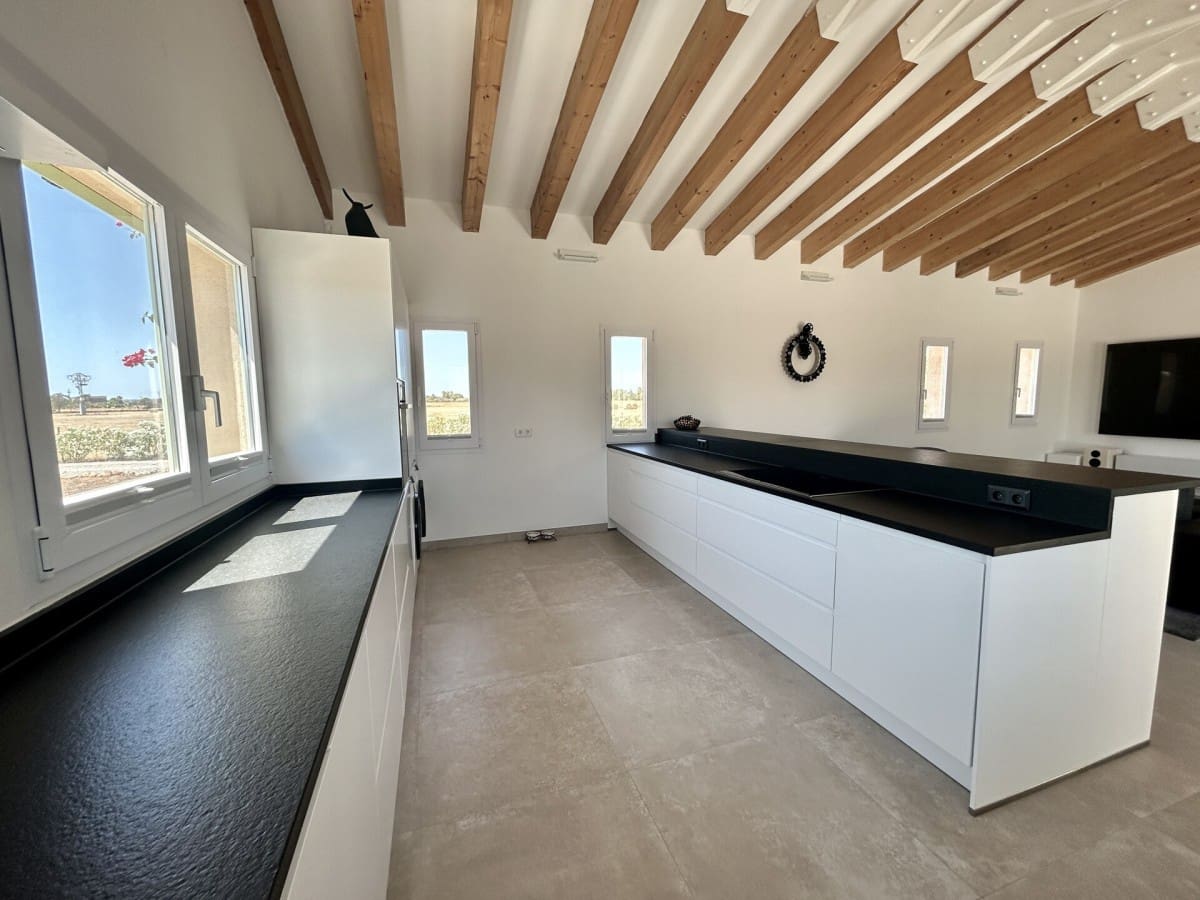 3 slaapkamer Finca/Landhuis te koop in Campos met zwembad garage - € 1.680.000 (Ref: 9956567)