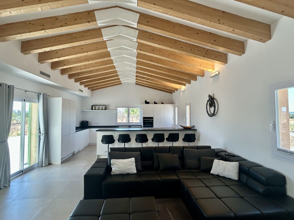 3 slaapkamer Finca/Landhuis te koop in Campos met zwembad garage - € 1.680.000 (Ref: 9956567)
