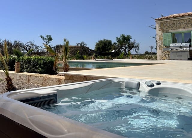 3 slaapkamer Finca/Landhuis te koop in Campos met zwembad garage - € 1.680.000 (Ref: 9956567)