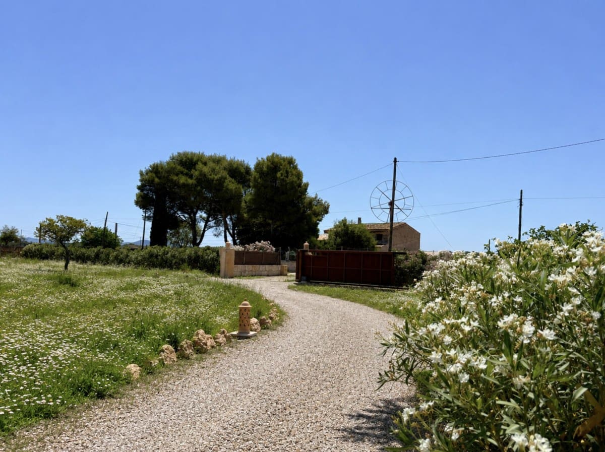 3 slaapkamer Finca/Landhuis te koop in Campos met zwembad garage - € 1.680.000 (Ref: 9956567)