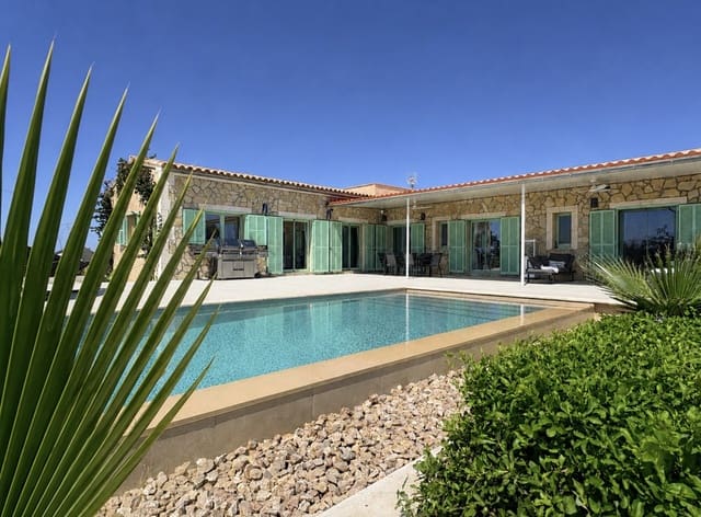 3 slaapkamer Finca/Landhuis te koop in Campos met zwembad garage - € 1.680.000 (Ref: 9956567)