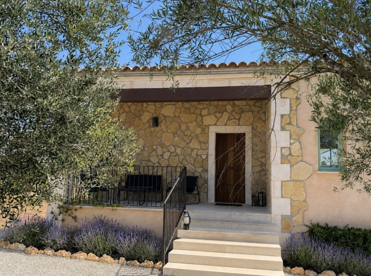 3 slaapkamer Finca/Landhuis te koop in Campos met zwembad garage - € 1.680.000 (Ref: 9956567)