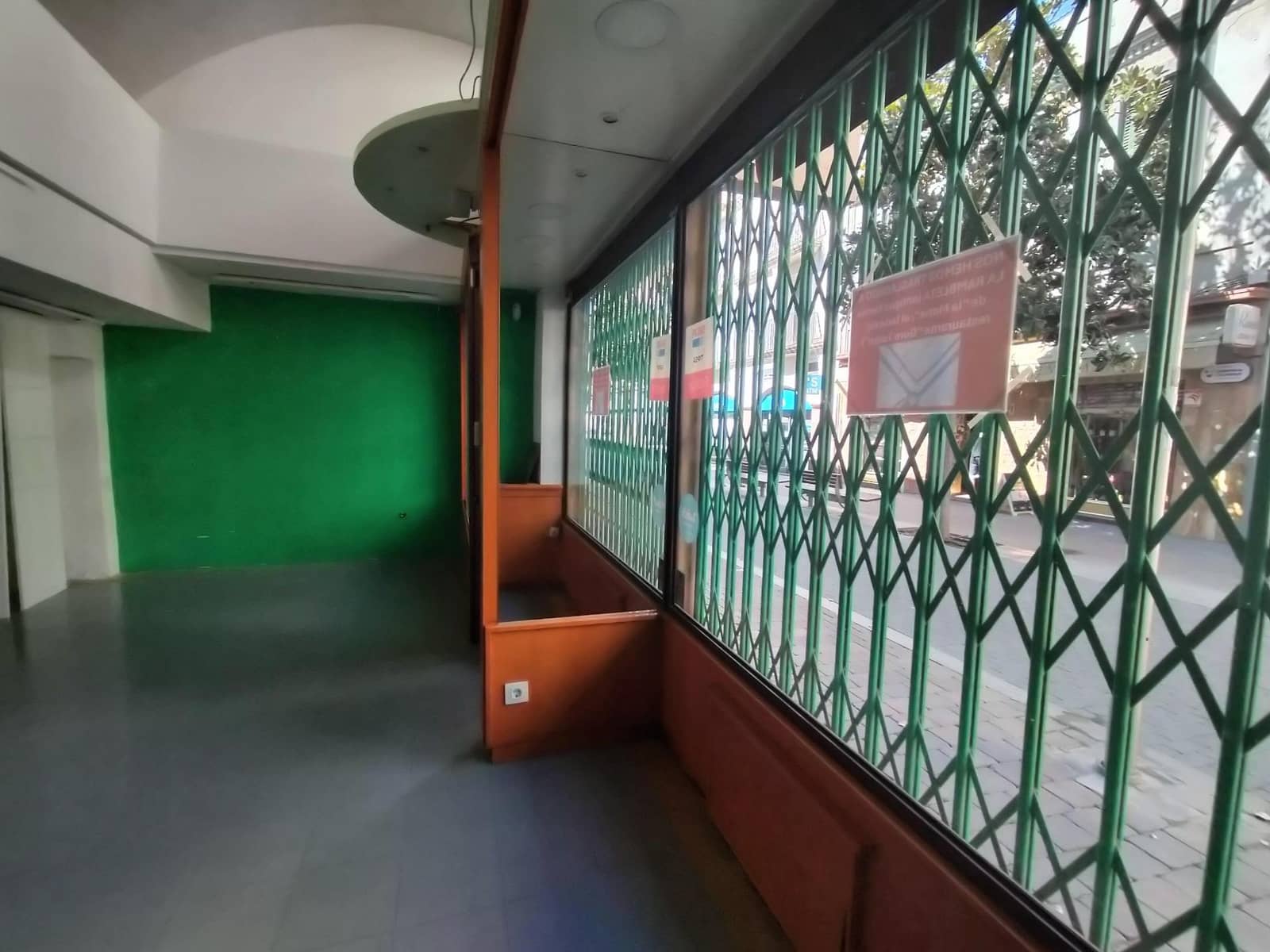 Gewerbe zu vermieten in Sant Pere de Ribes - 900 € (Ref: 10102734)