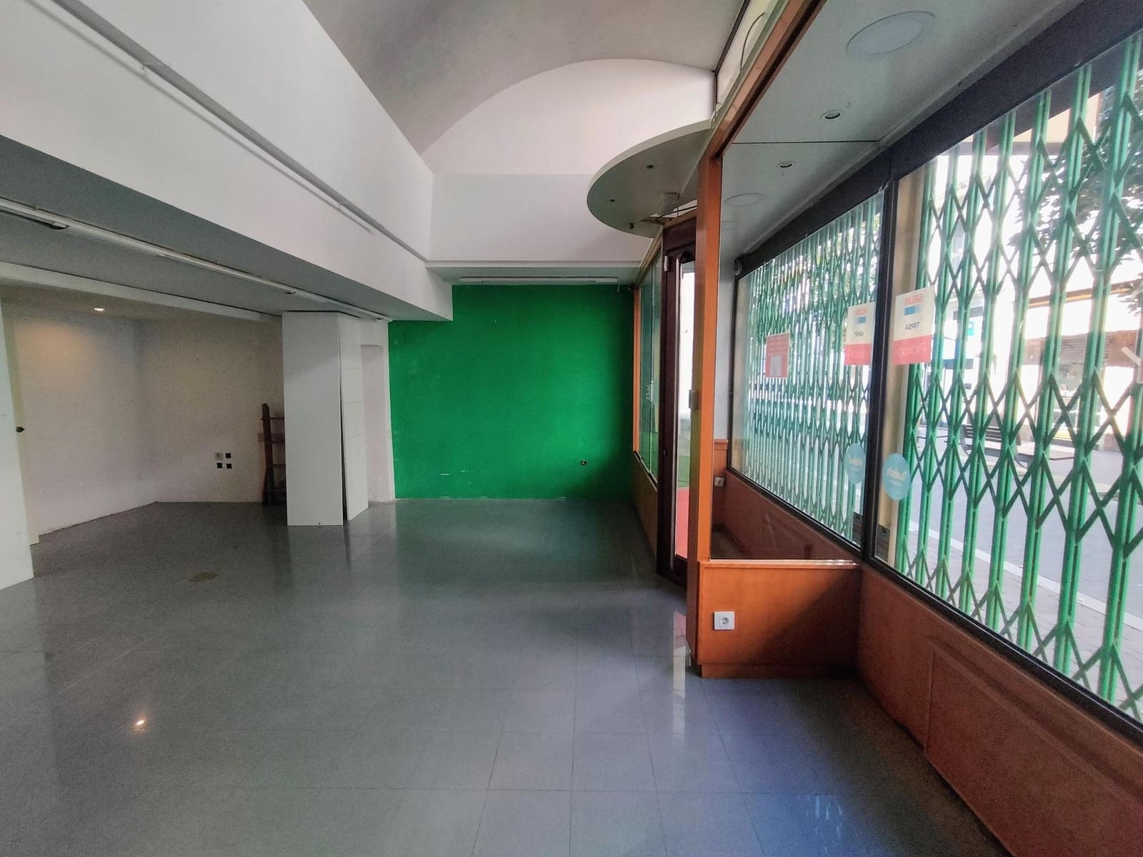 Gewerbe zu vermieten in Sant Pere de Ribes - 900 € (Ref: 10102734)