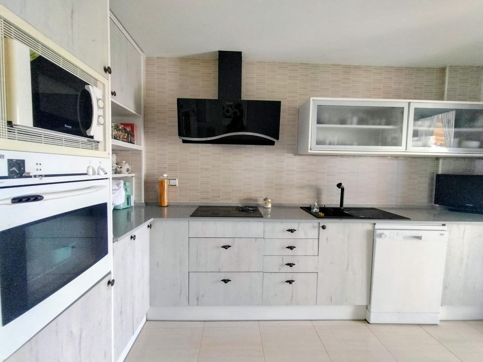 4 bedroom Terraced Villa for sale in El Vendrell with garage - € 375,000 (Ref: 10110972)