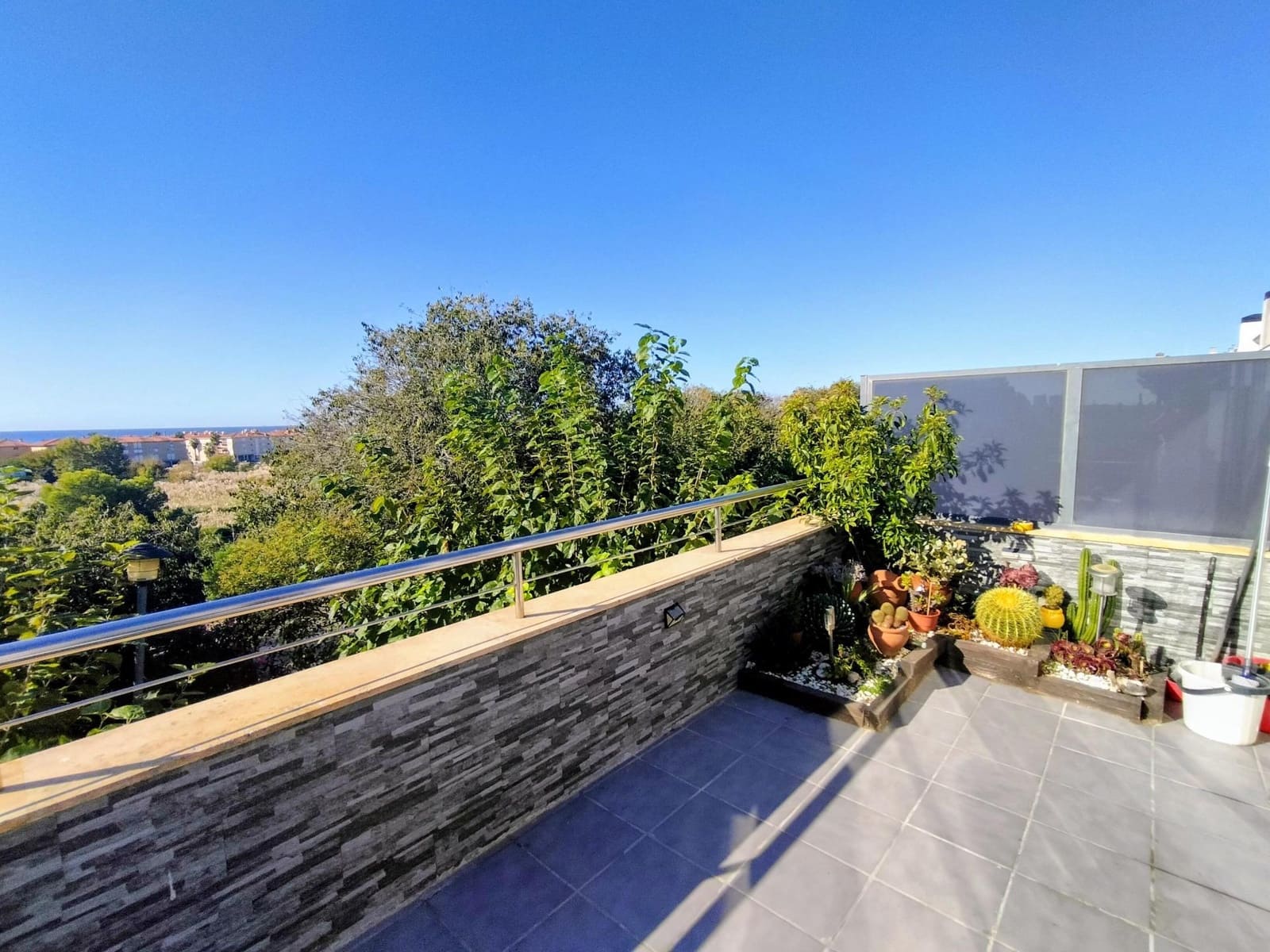 4 bedroom Terraced Villa for sale in El Vendrell with garage - € 375,000 (Ref: 10110972)