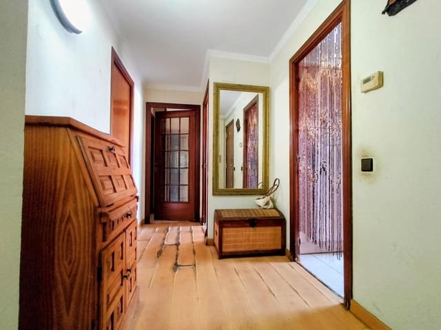 4 slaapkamer Flat te koop in Sant Pere de Ribes - € 265.000 (Ref: 10148888)
