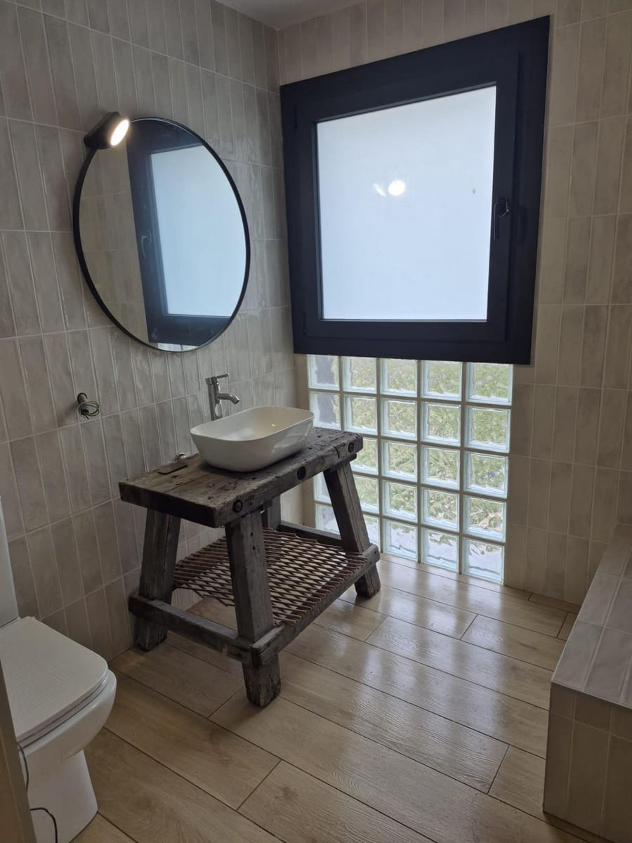 3 sovrum Villa till salu i Olivella med pool - 450 000 € (Ref: 8504384)