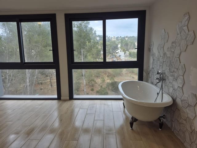 3 soverom Villa til salgs i Olivella med svømmebasseng - € 450 000 (Ref: 8504384)