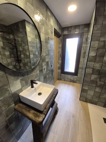 Chalet de 3 habitaciones en Olivella en venta con piscina - 450.000 € (Ref: 8504384)