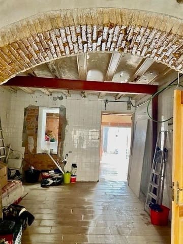 6 soverom Hus til salgs i Vilanova i la Geltrú - € 350 000 (Ref: 8532022)