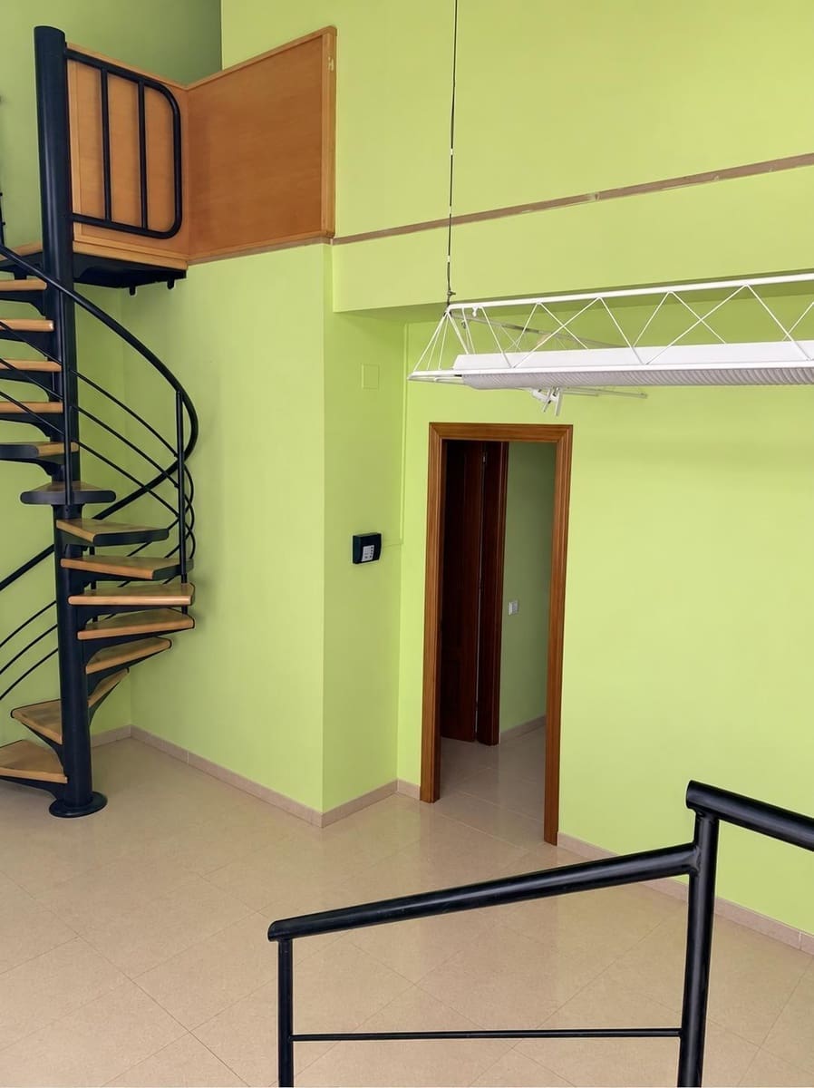 Erhverv til salg i Vilanova i la Geltru med garage - € 198.500 (Ref: 8662409)