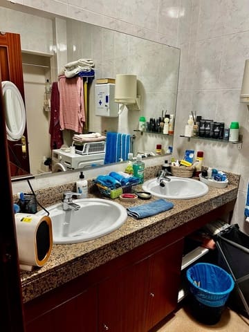 Erhverv til salg i Vilanova i la Geltrú med garage - € 198.500 (Ref: 8662409)
