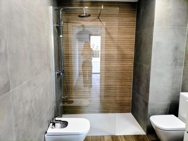 3 sypialnia Apartament na sprzedaż w Vilanova i la Geltrú z basenem - 400 000 € (Ref: 8662410)