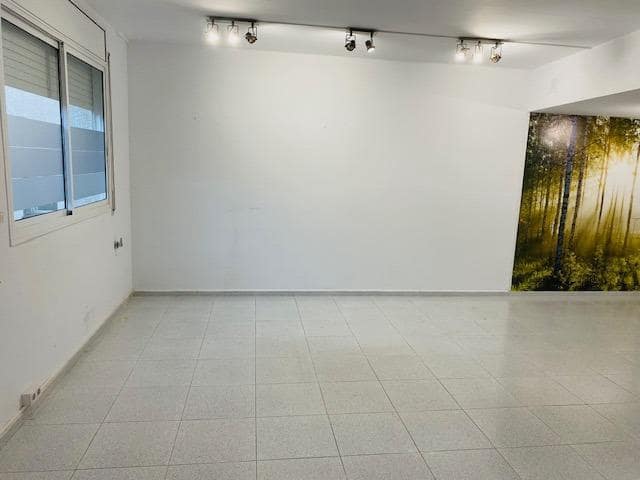 Commercial for rent in Sant Pere de Ribes - € 600 (Ref: 8671890)