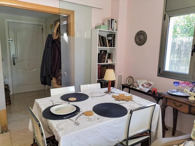 4 bedroom Terraced Villa for sale in El Vendrell with pool garage - € 345,000 (Ref: 8779612)