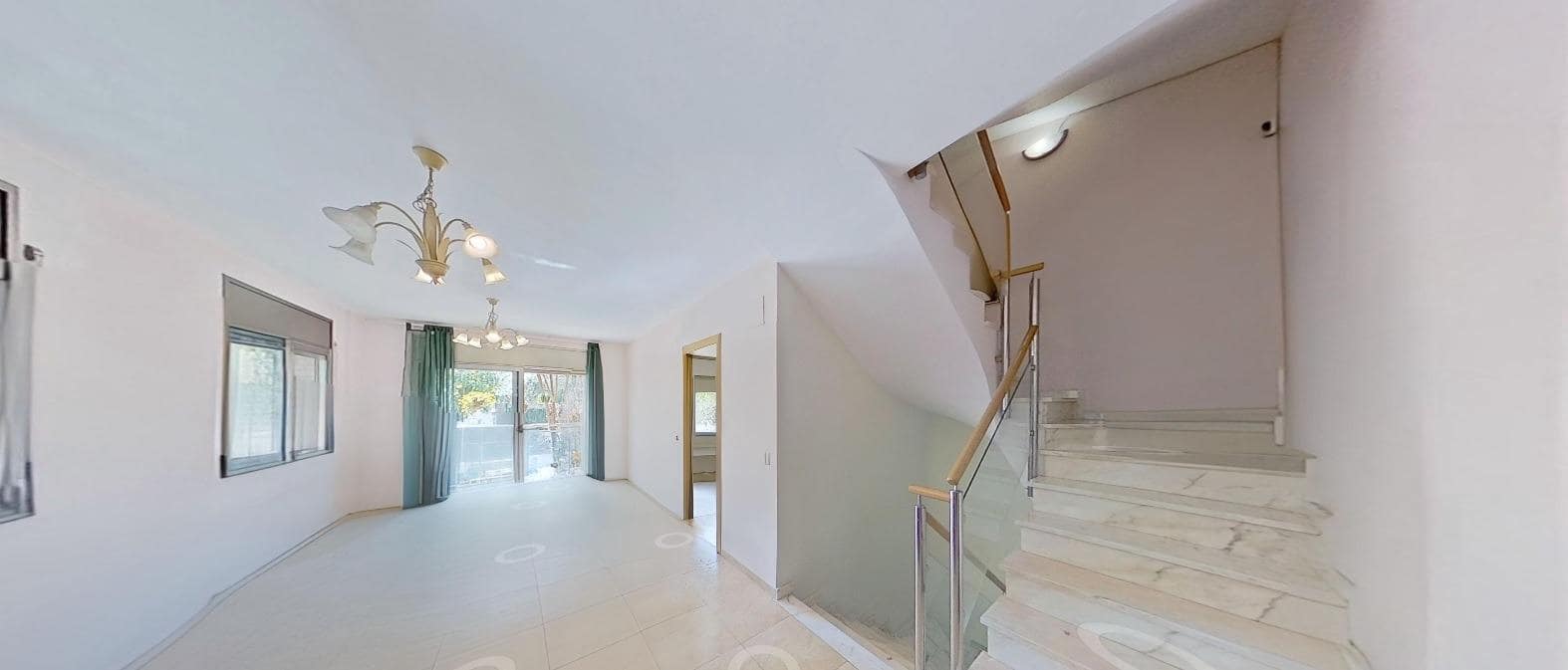 Adosado de 4 habitaciones en El Vendrell en venta con piscina garaje - 345.000 € (Ref: 8779612)