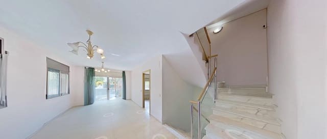 4 chambre Villa/Maison Mitoyenne à vendre à El Vendrell avec piscine garage - 345 000 € (Ref: 8779612)